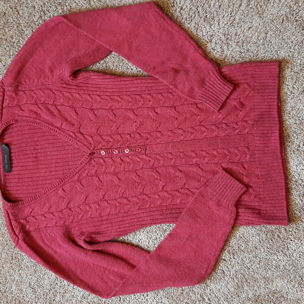 The Limited Pink sweater size Large